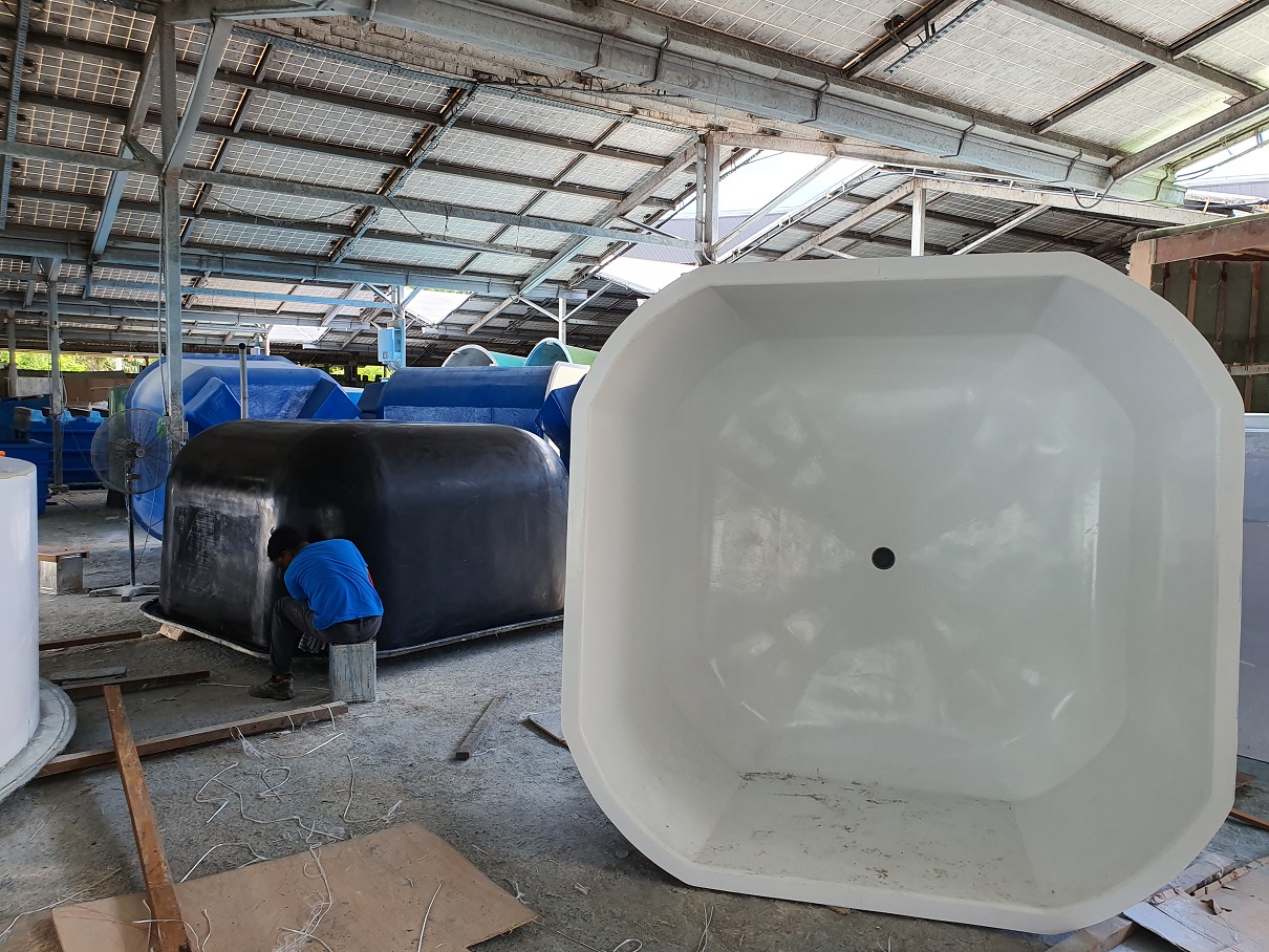 4 Rounded Corner : [ 4 Rounded Corner Tank ] L 2200 MM x W 2200 MM x H ...